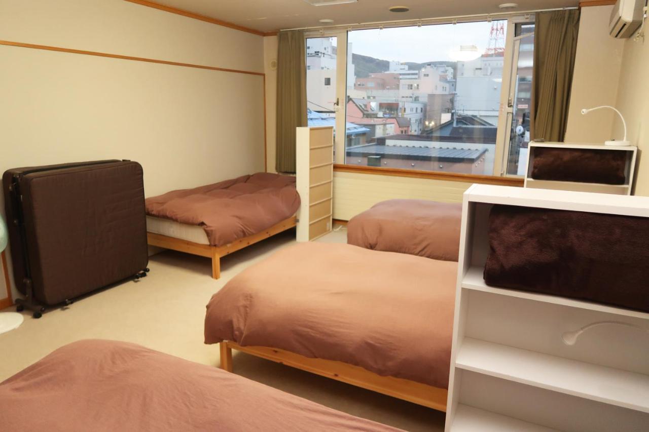 Otaru Ekimae Guest House Ito Dış mekan fotoğraf